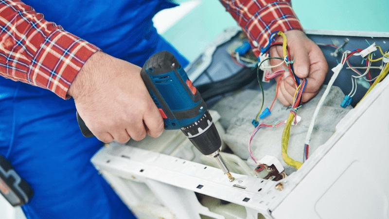 Ümraniye Toshiba Toshiba çamaşır makinesi kart tamiri – Su almama arızası orijinal parça ile giderildi. - Teknik servis örneği